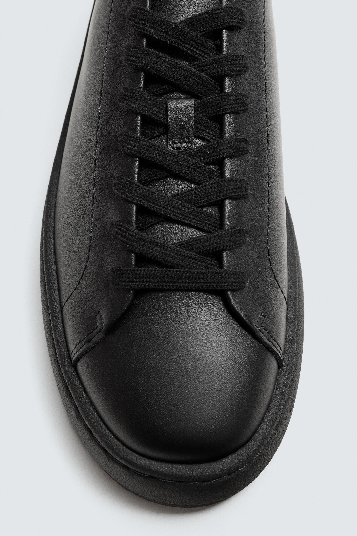 Bootique® - Lace Sneakers Black